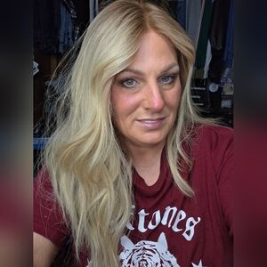 WIGS BY TIFFANY MONGOLIAN REMY HUMAN HAIR 24"-26" CUSTOM COLORED LF WIG SZ: M